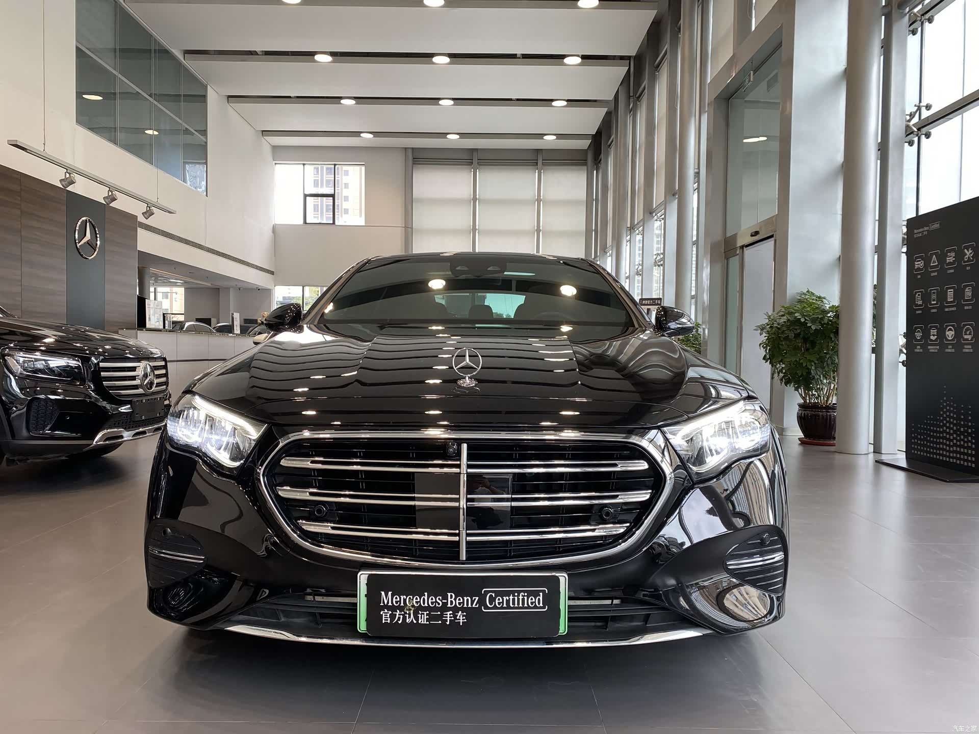 Mercedes-Benz E-Class, 2024 2
