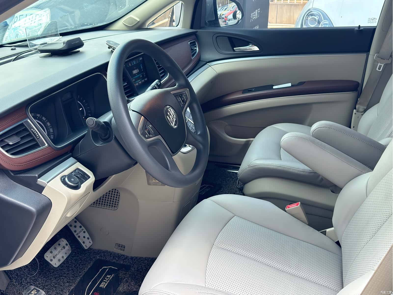 Buick GL8, 2018 4