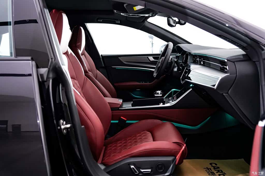 Audi A7L, 2025 19