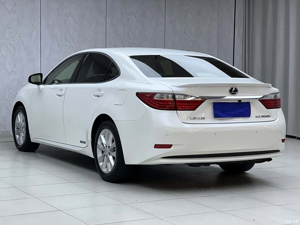 Lexus ES, 2014 11