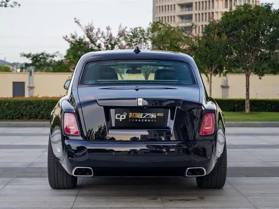 Rolls-Royce Phantom