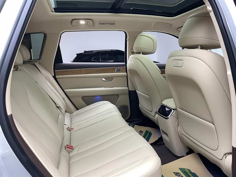 AITO Ask the world M7