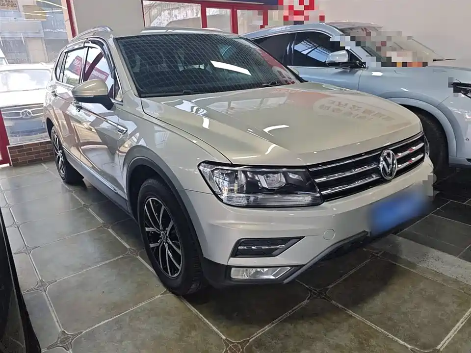 Volkswagen Tiguan L