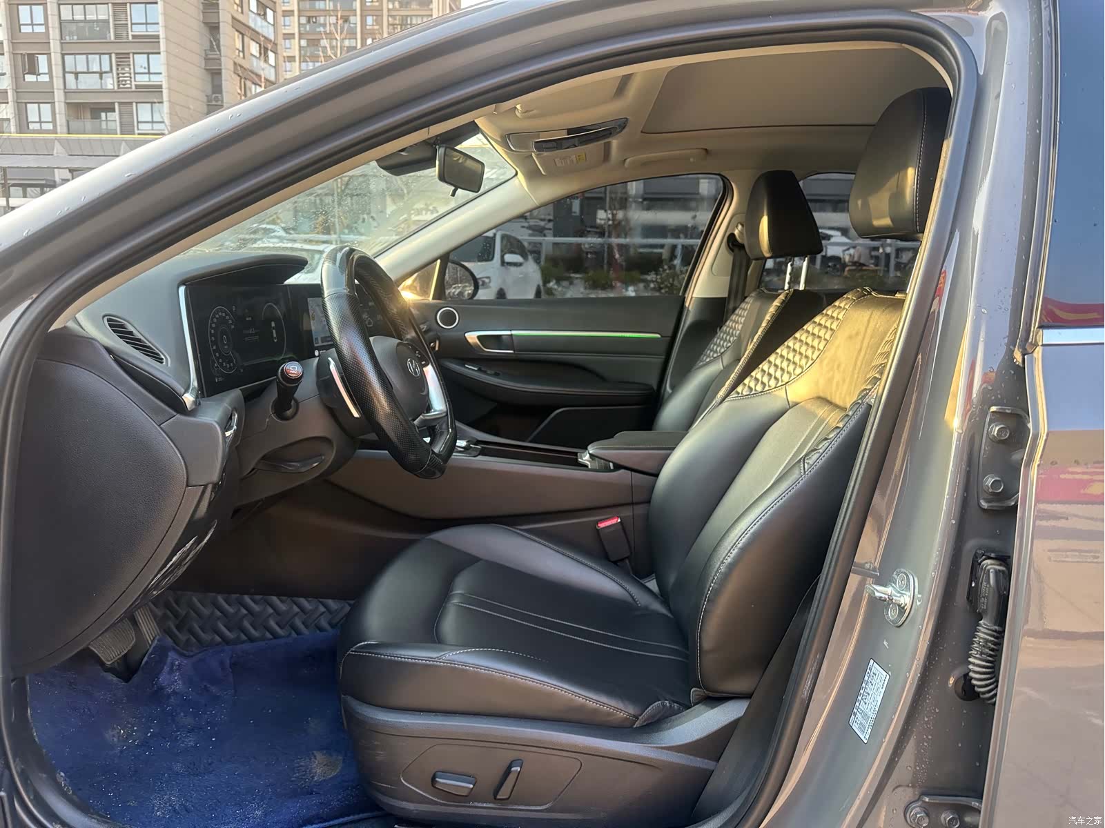 Hyundai Sonata, 2022 все фото
