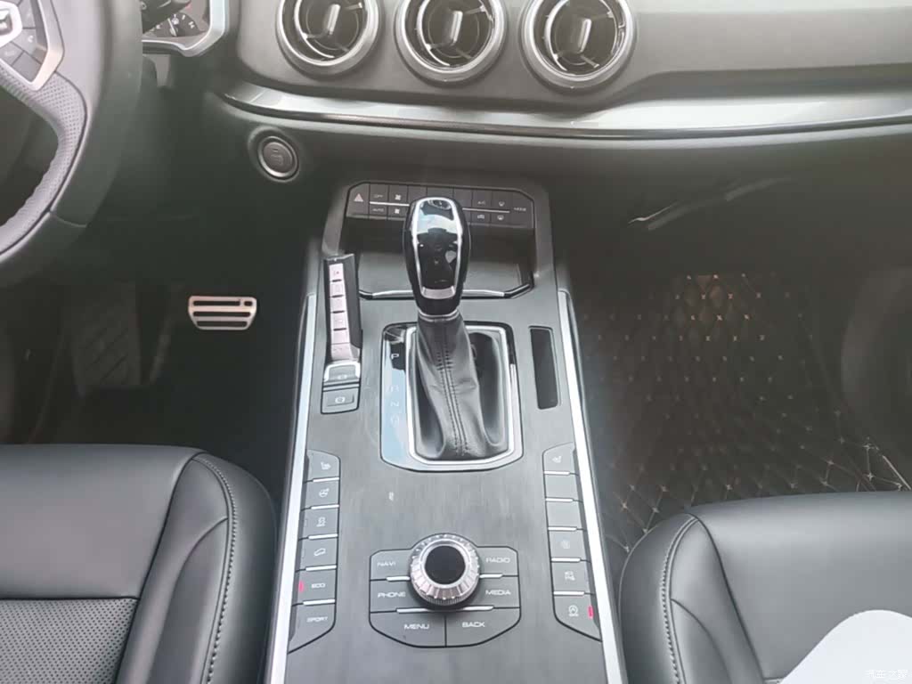 WEY VV5, 2019 14