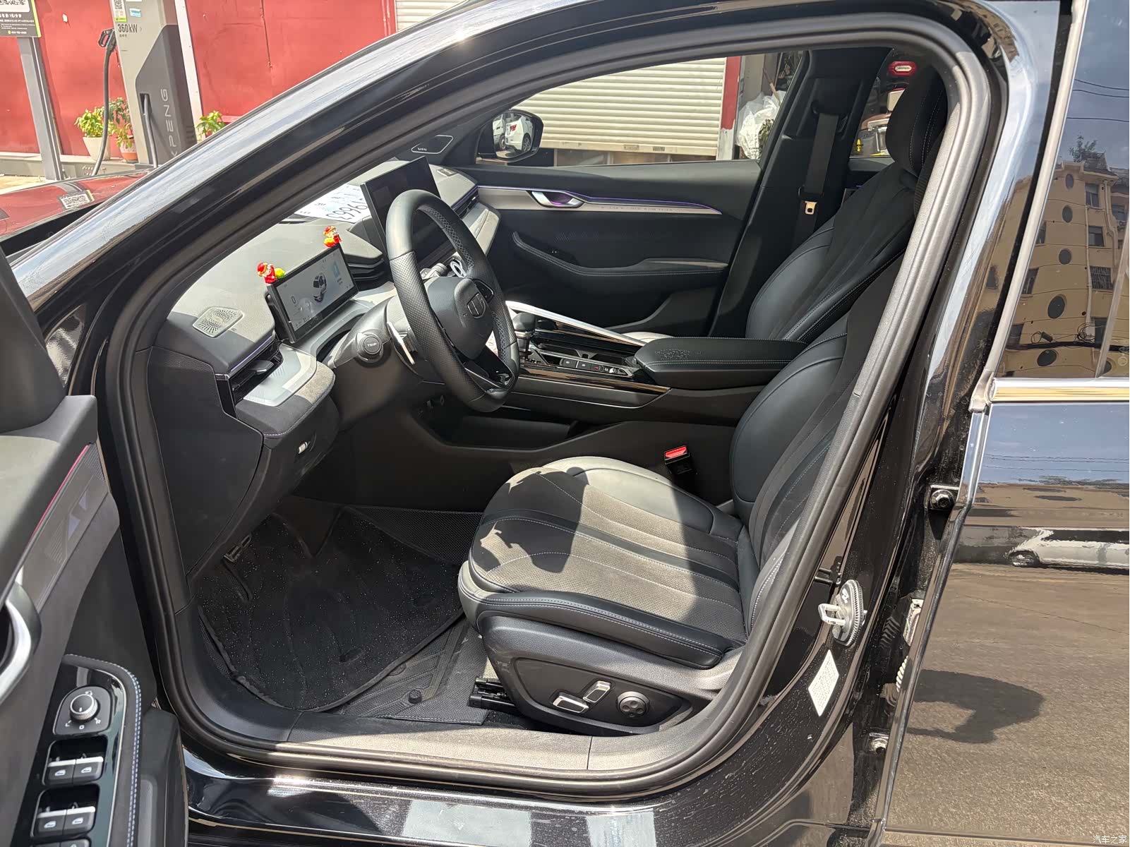 Geely Preface, 2025 11