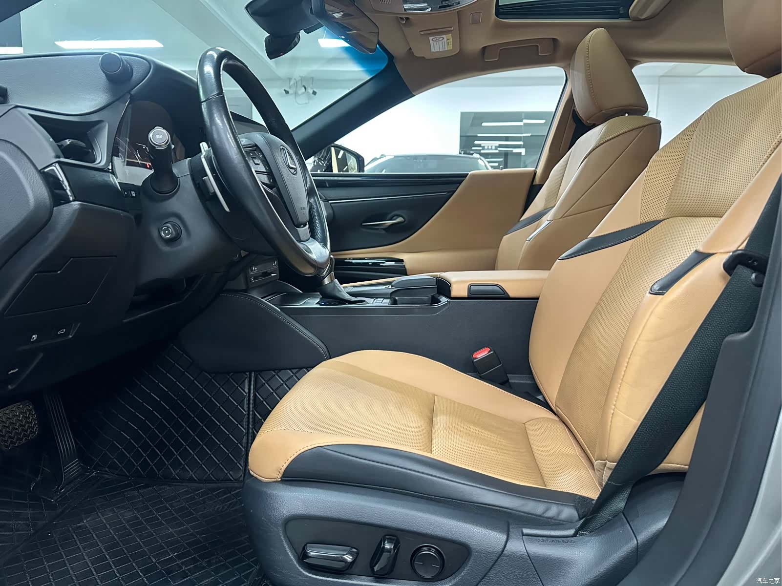 Lexus ES, 2022 10