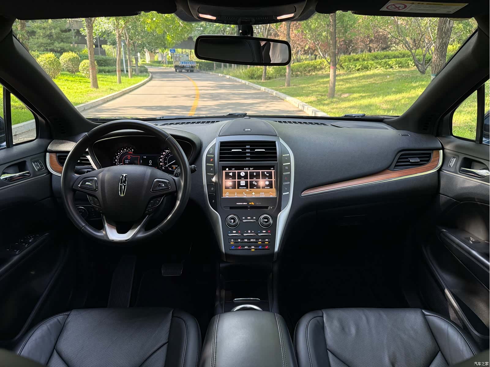 Lincoln MKC, 2017 23