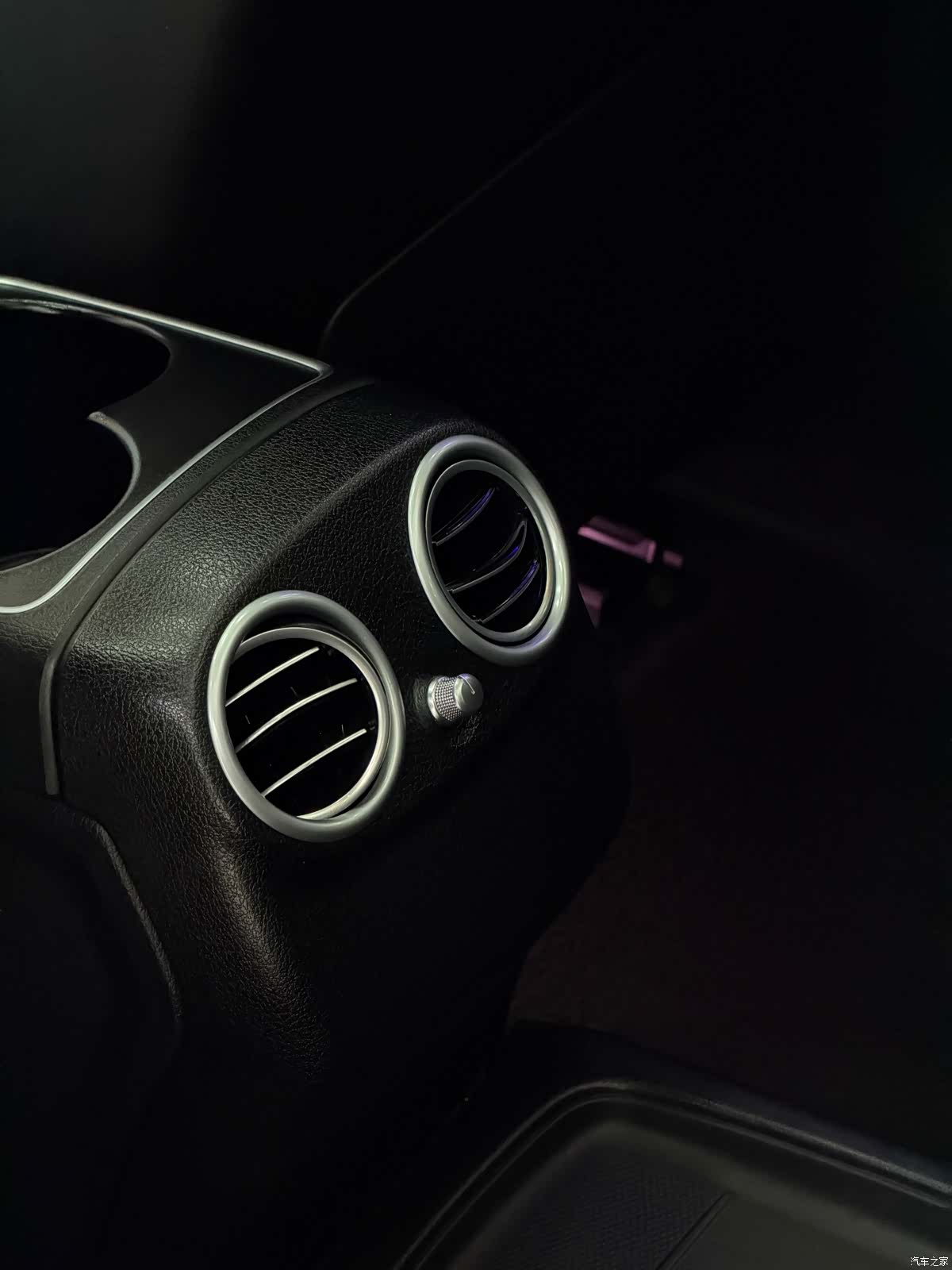 Mercedes-Benz E-Class, 2019 24