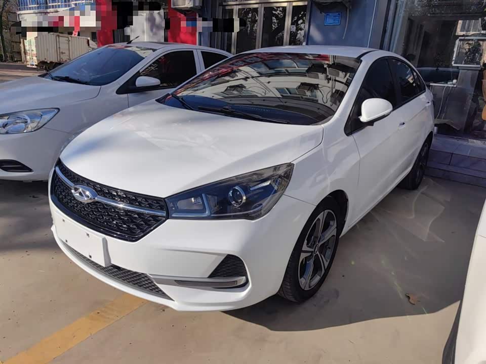 Chery Arrizo 5