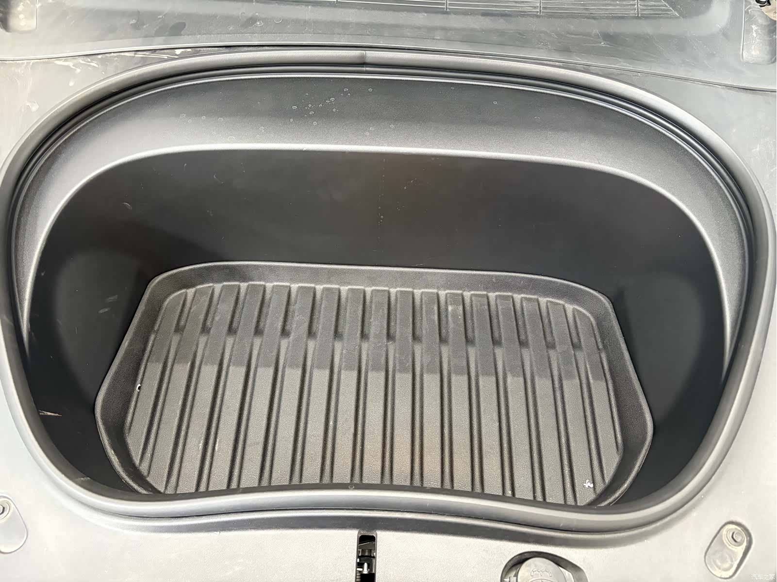 Tesla Model 3, 2024 18