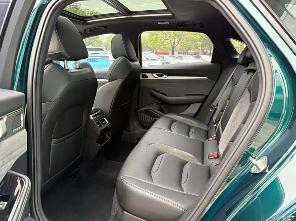 Geely Preface, 2023 8