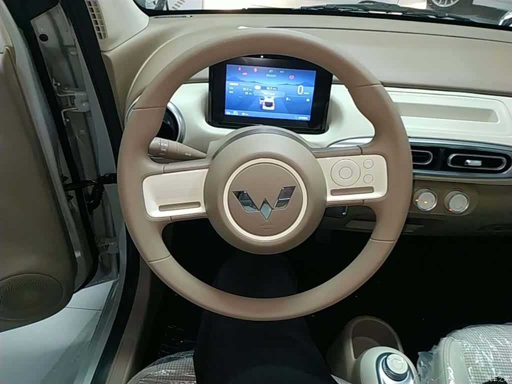 Wuling MINIEV, 2026 11