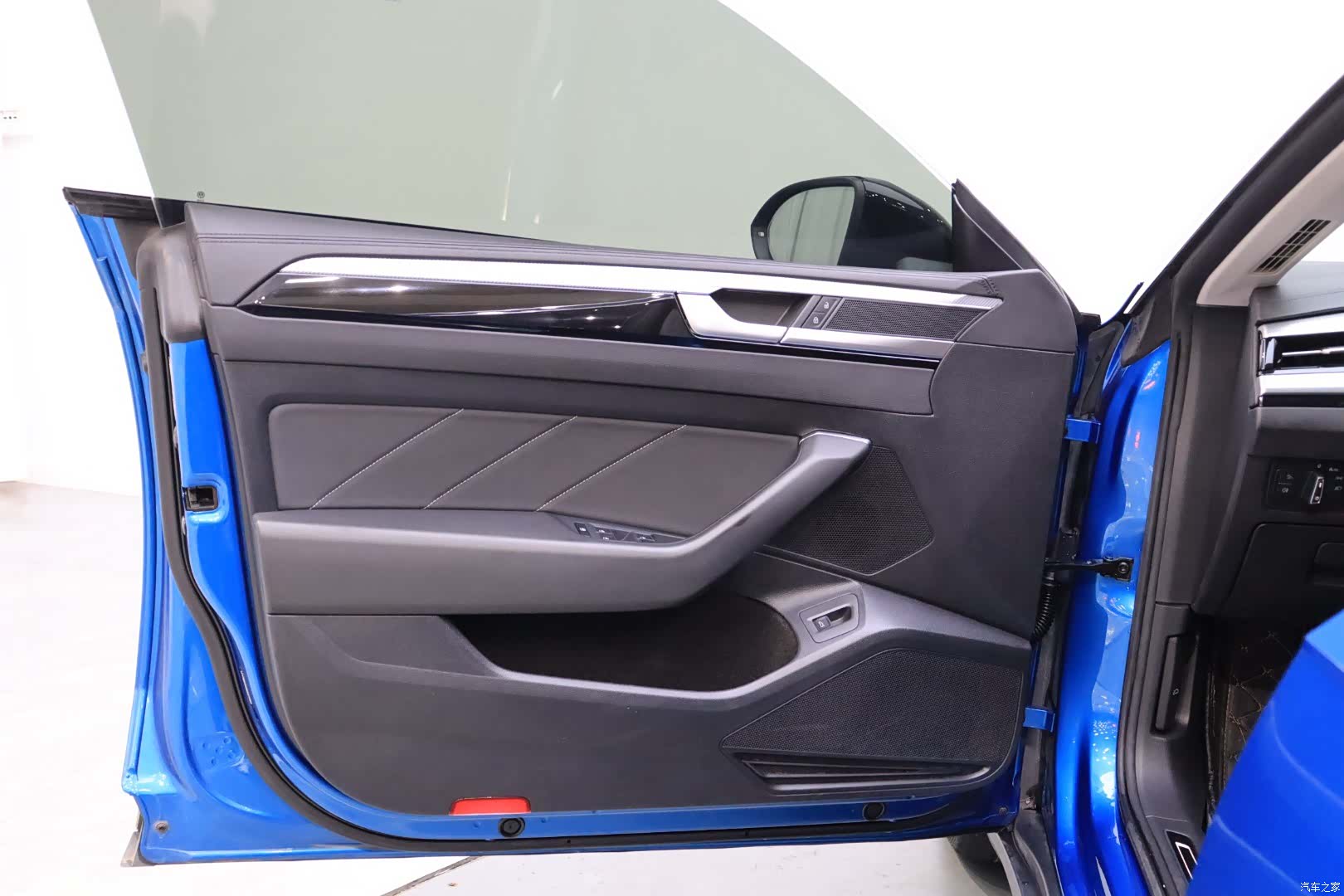 Volkswagen CC, 2021 13