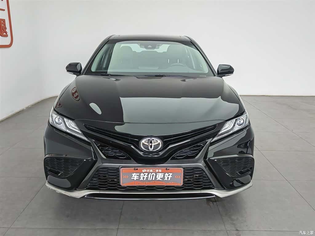 Toyota Camry, 2022 3