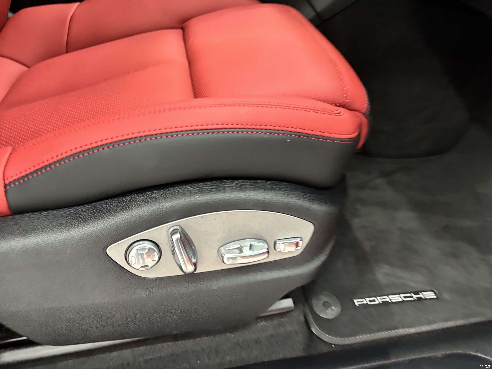 Porsche Macan, 2024 27