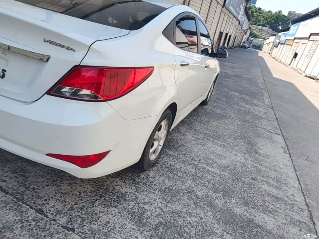 Hyundai GLX, 2016 8