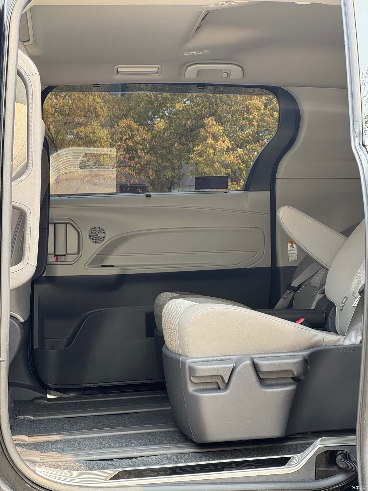 Toyota Sienna, 2023 8