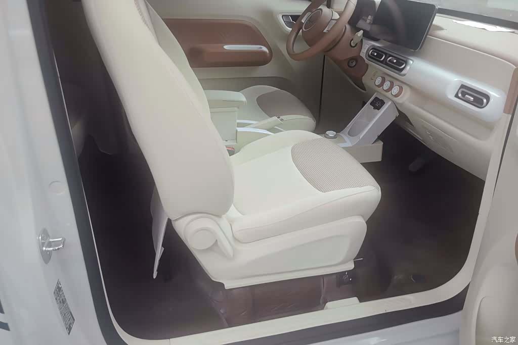 Wuling MINIEV, 2024 8