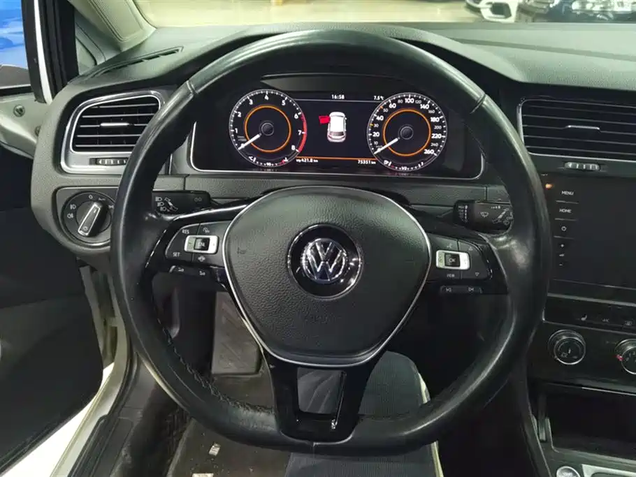 Volkswagen golf