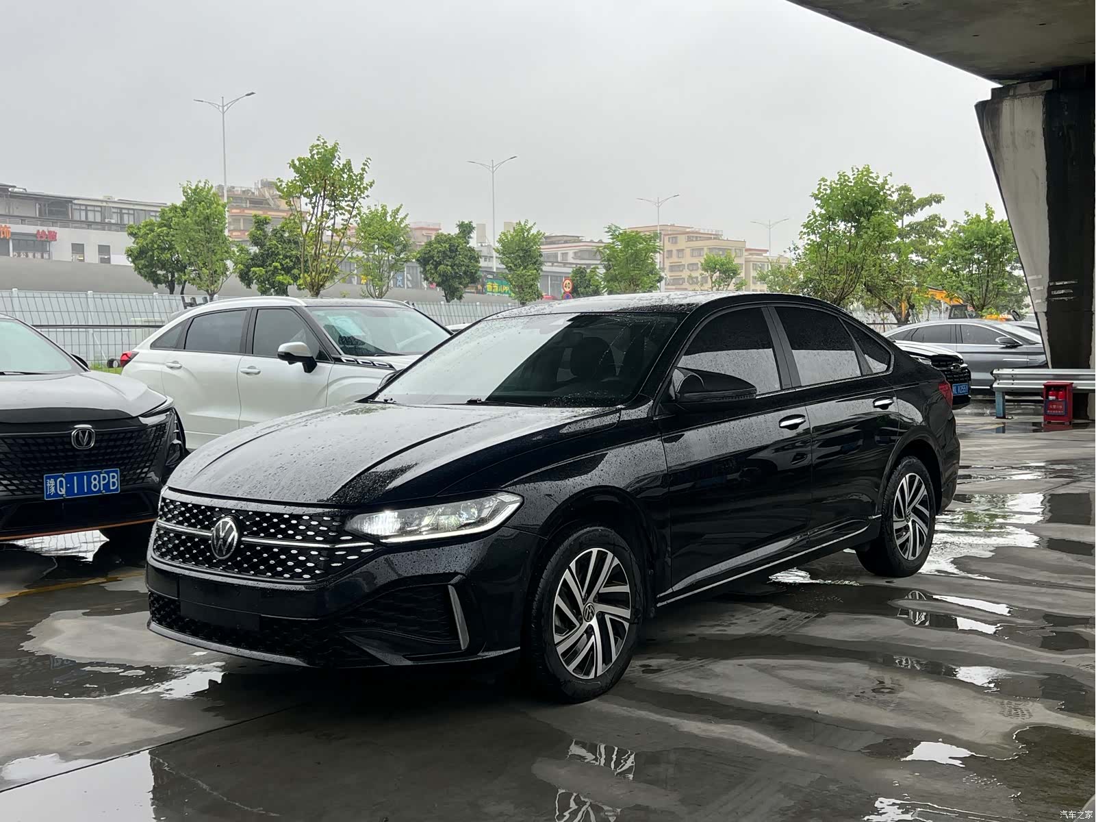 Volkswagen Lavida, 2024 3
