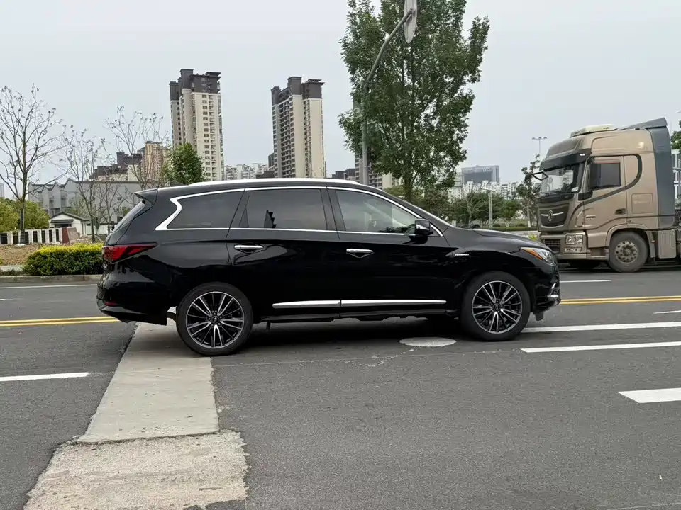 Infiniti QX60