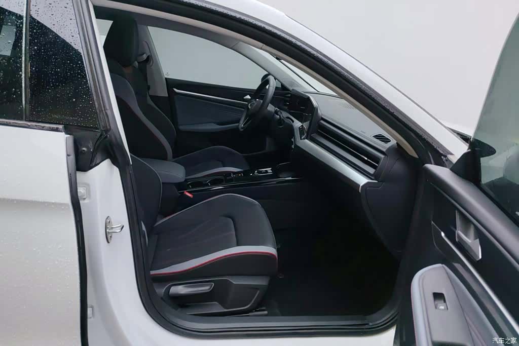 Volkswagen Lamando, 2025 8