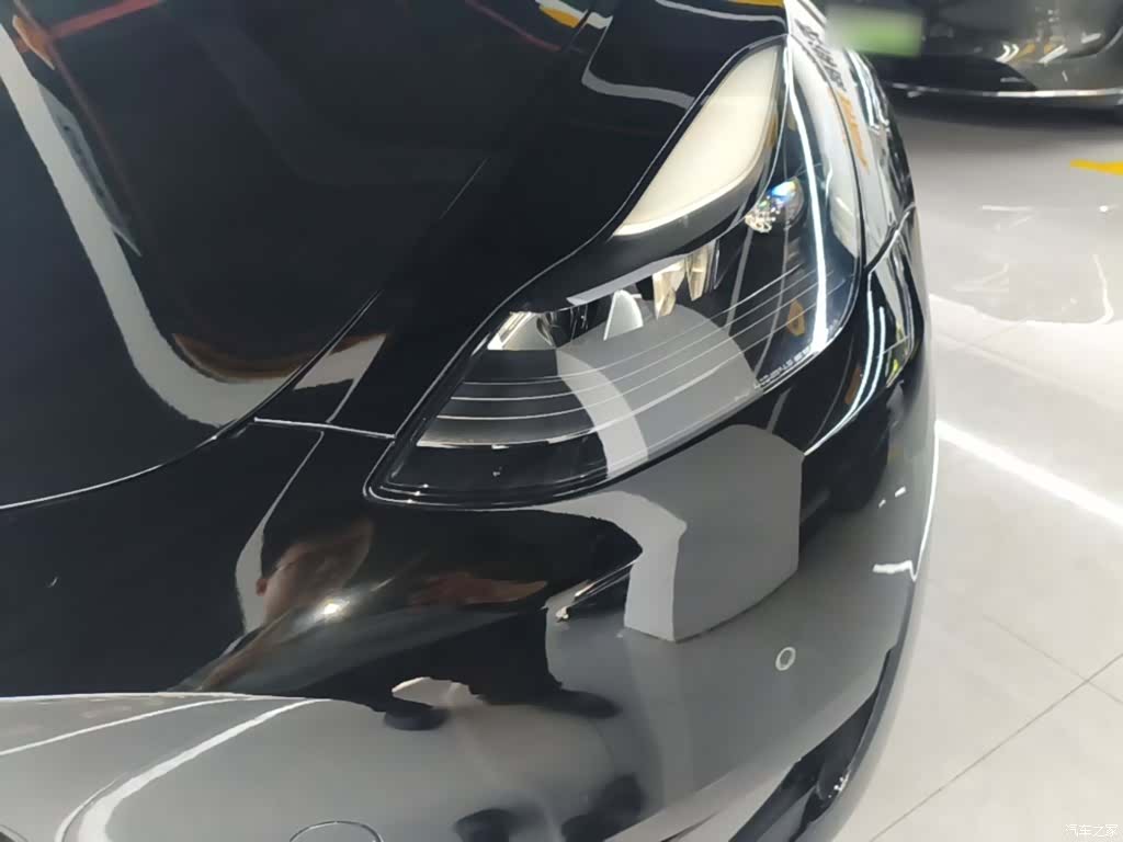 Tesla Model Y, 2022 24