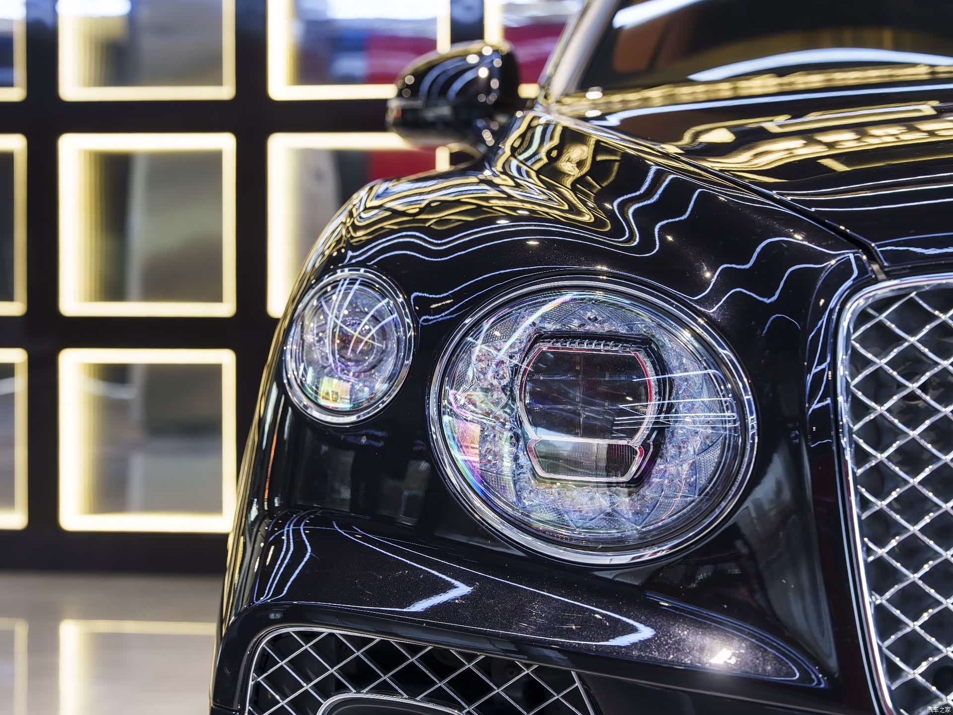 Bentley Bentayga, 2022 8