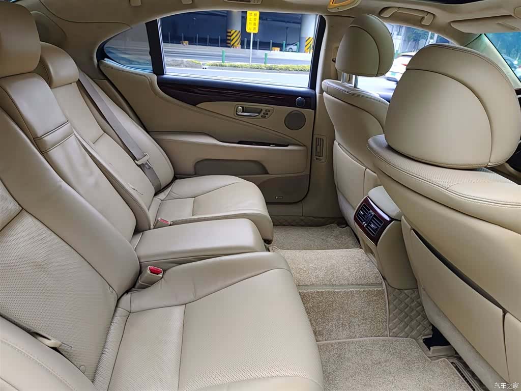 Lexus LS, 2008 11