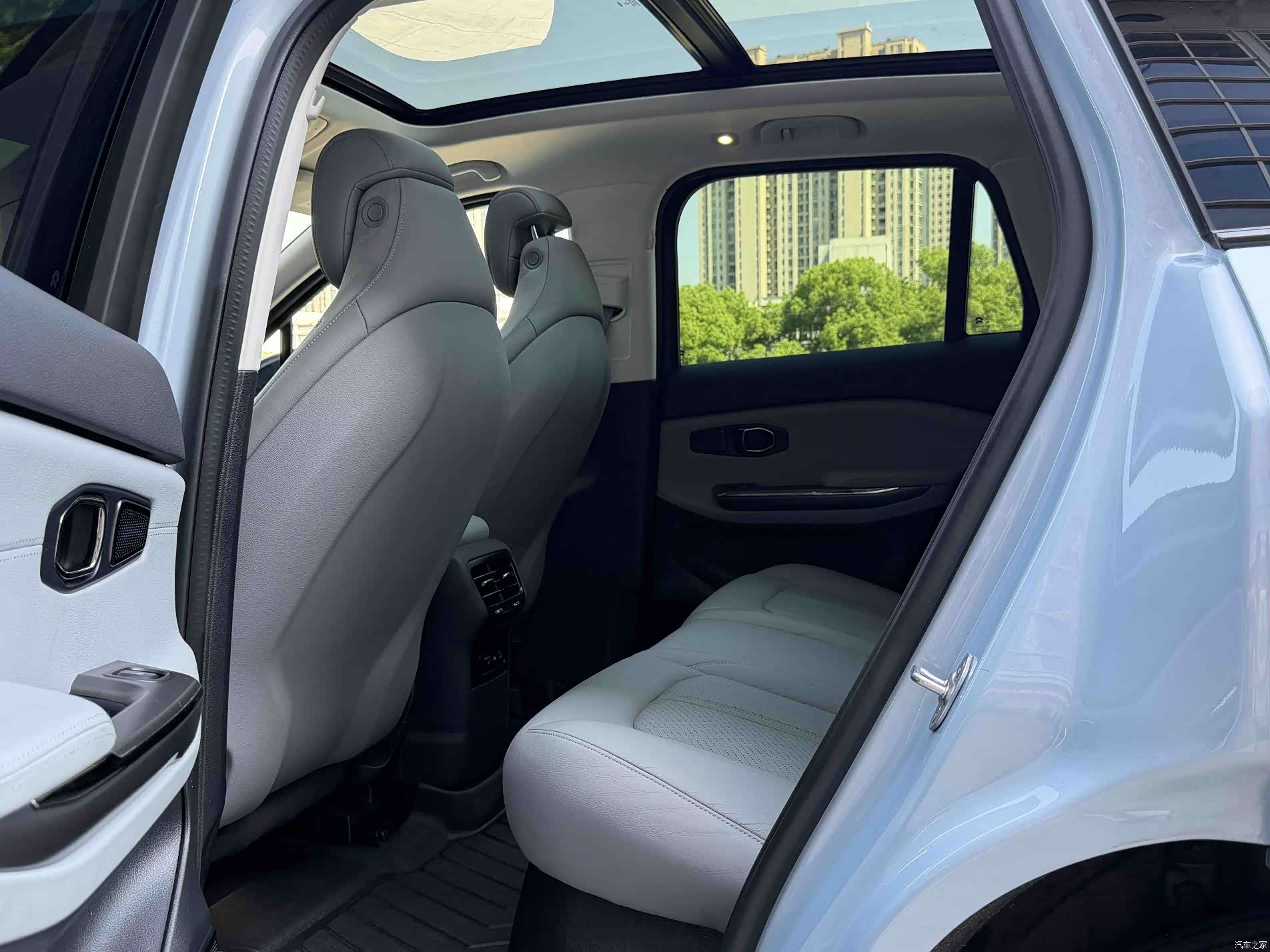 NIO ES6, 2020 14