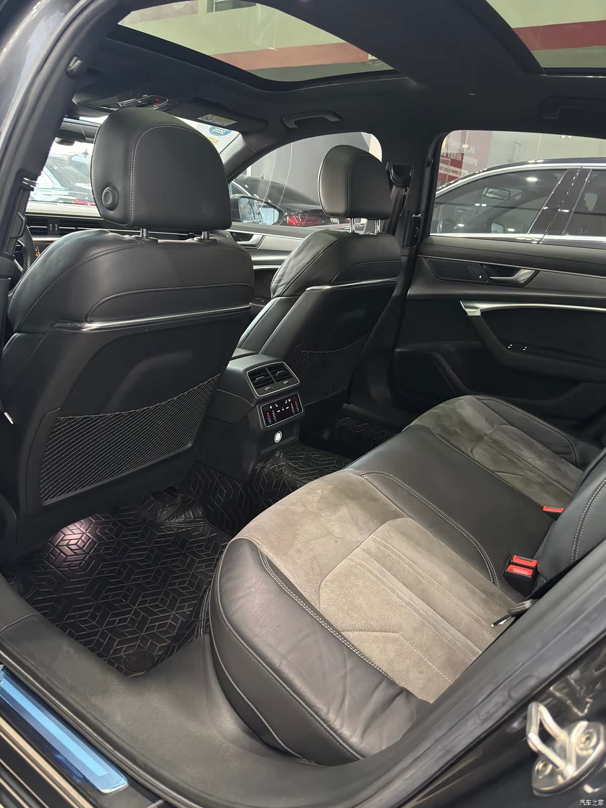 Audi A6L, 2019 9