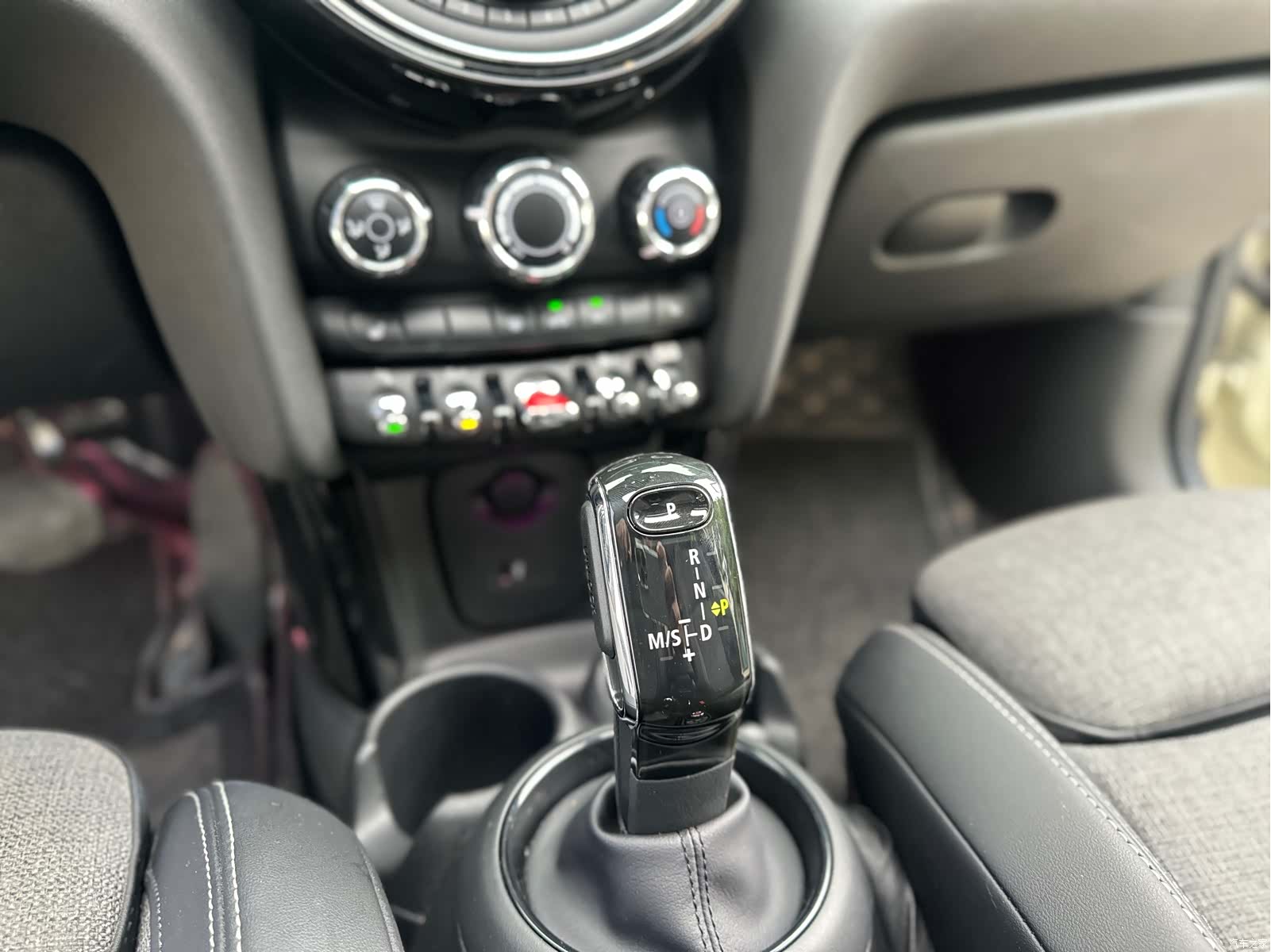 Mini Cooper, 2019 10