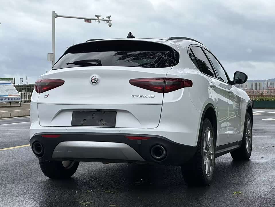 Alfa Romeo Stelvio
