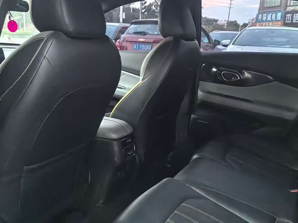 Trumpchi Shadow Leopard