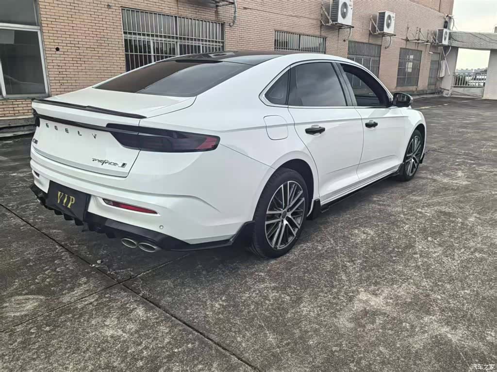 Geely Preface, 2022 8