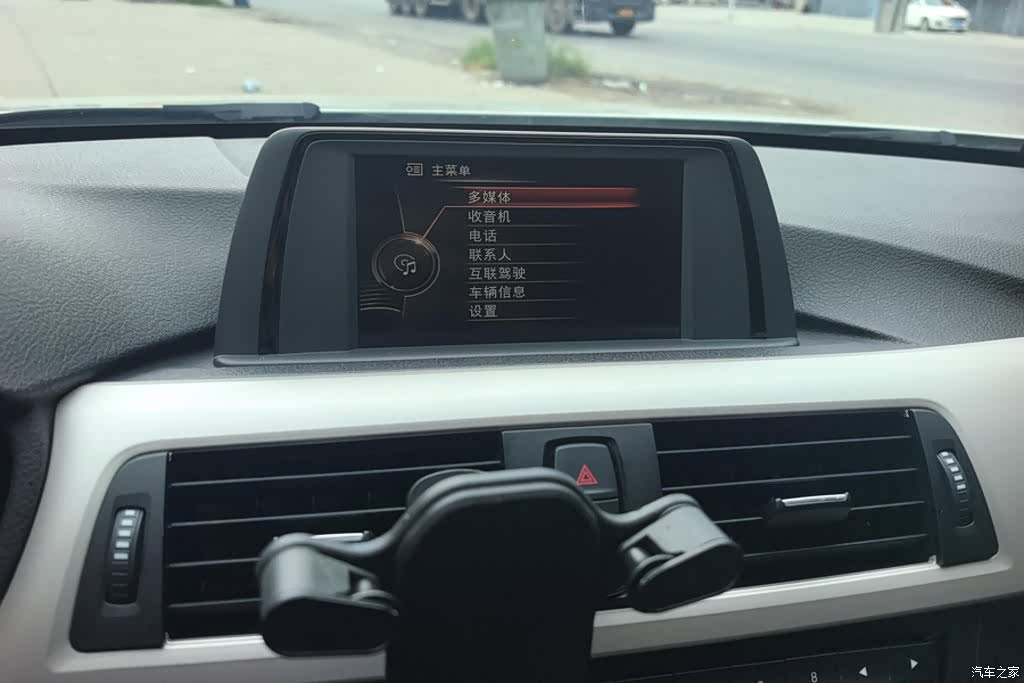 BMW 3 Series, 2015 13