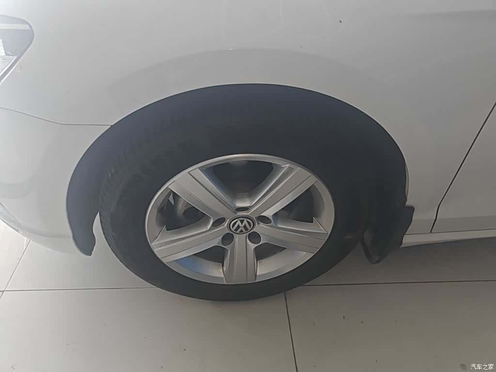 Volkswagen Lamando, 2016 23