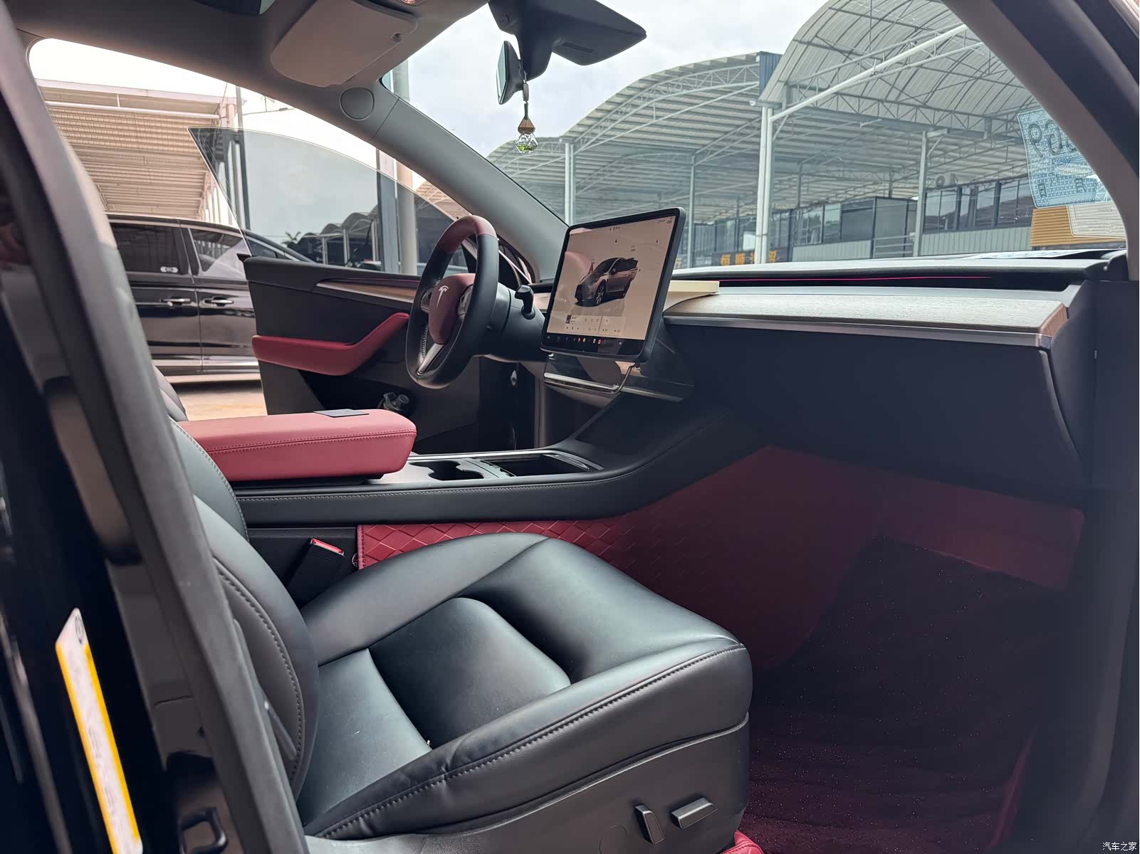 Tesla Model Y, 2022 9