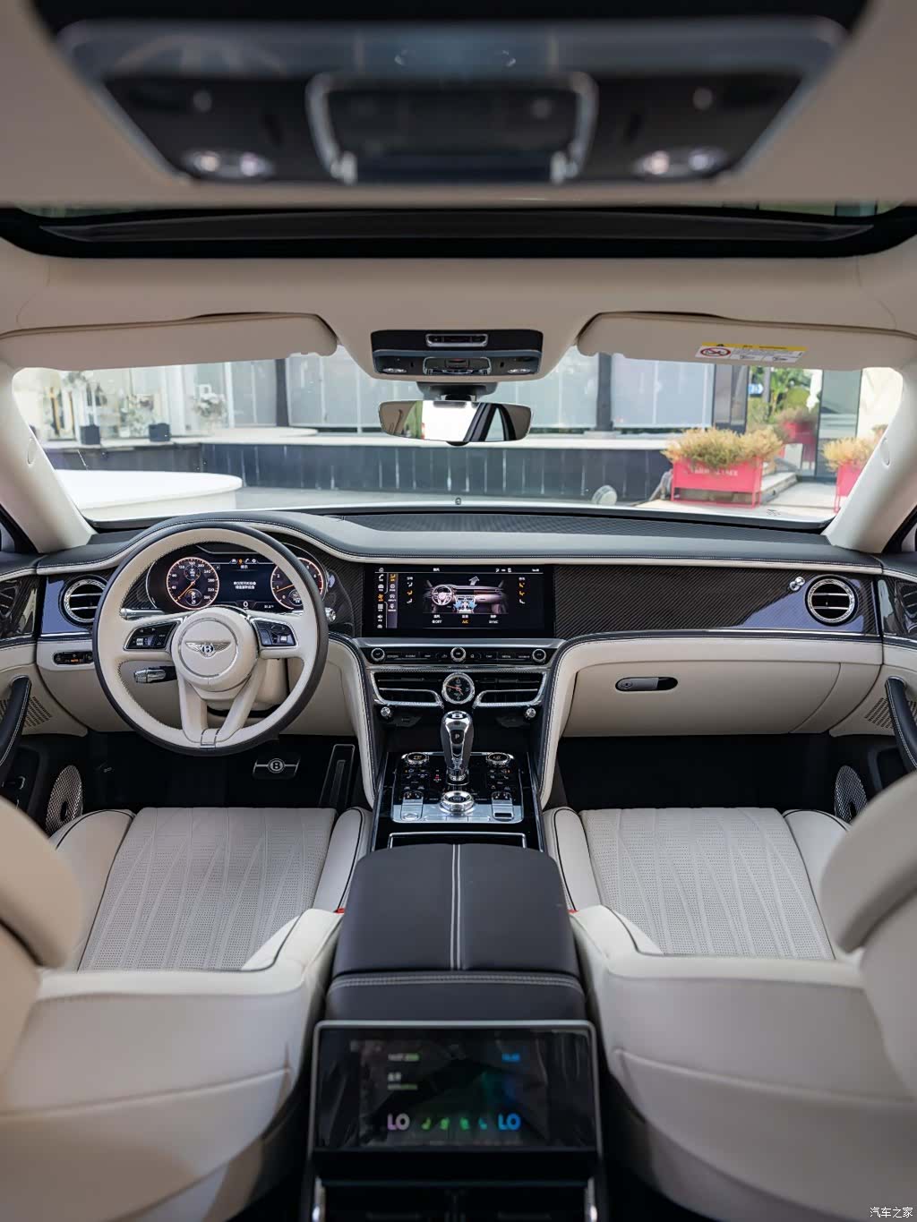 Bentley Flying Spur, 2022 11
