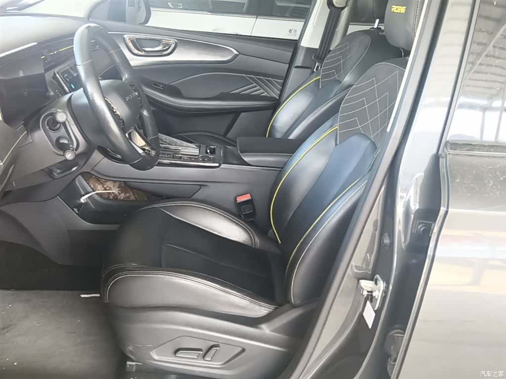 Roewe RX5, 2022 15