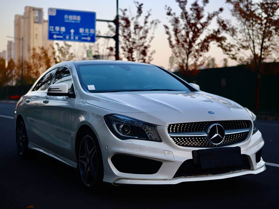 Mercedes-Benz CLA