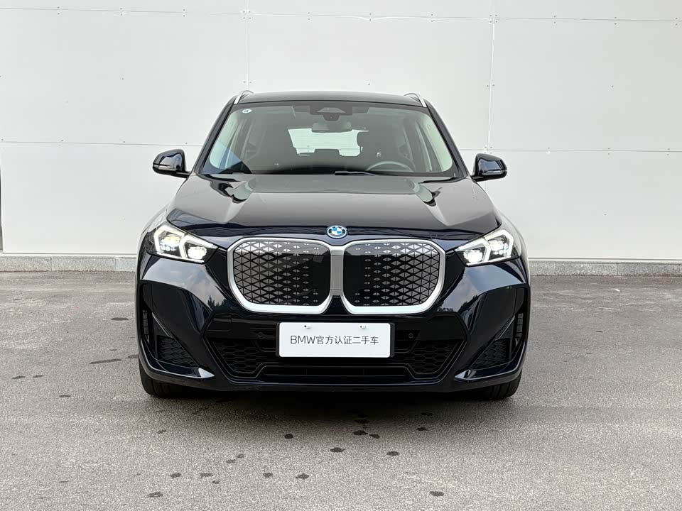 BMW iX1 BMW iX1