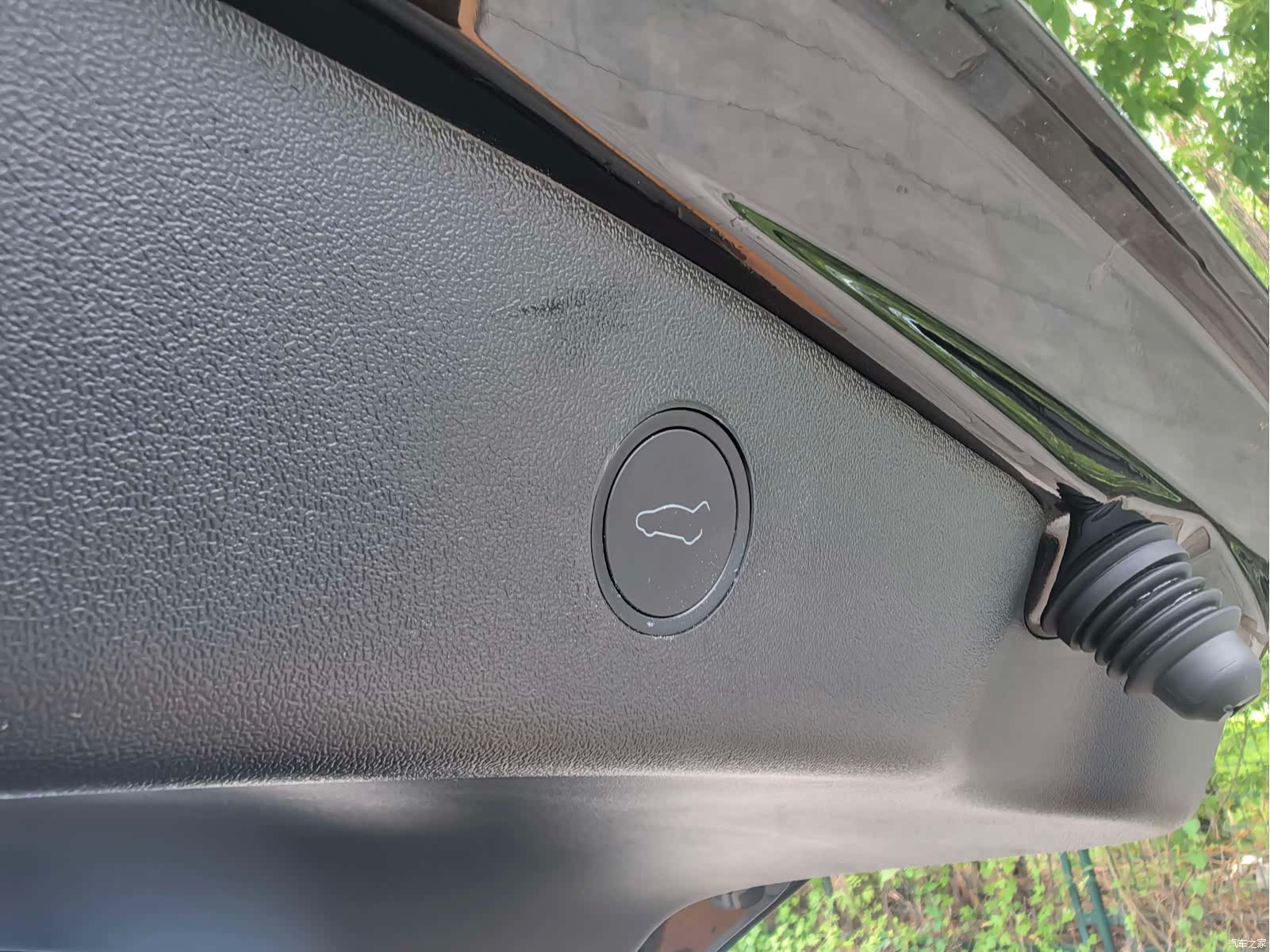 Tesla Model 3, 2023 13