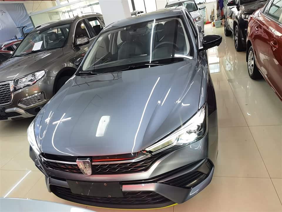 Roewe i5