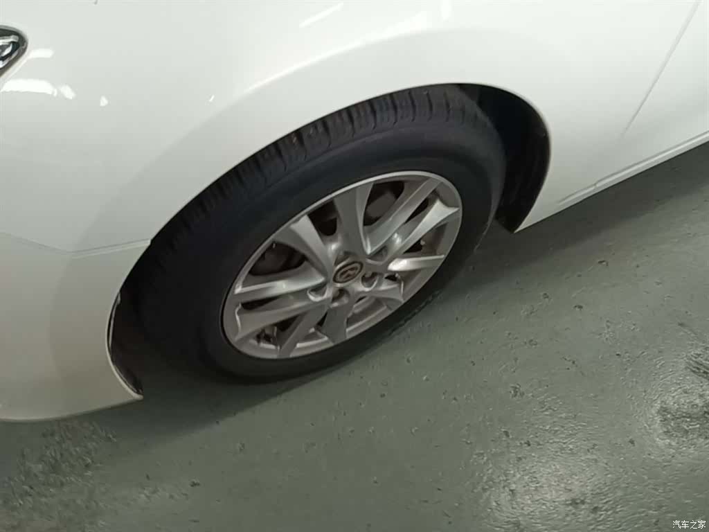 Mazda Mazda3, 2016 23