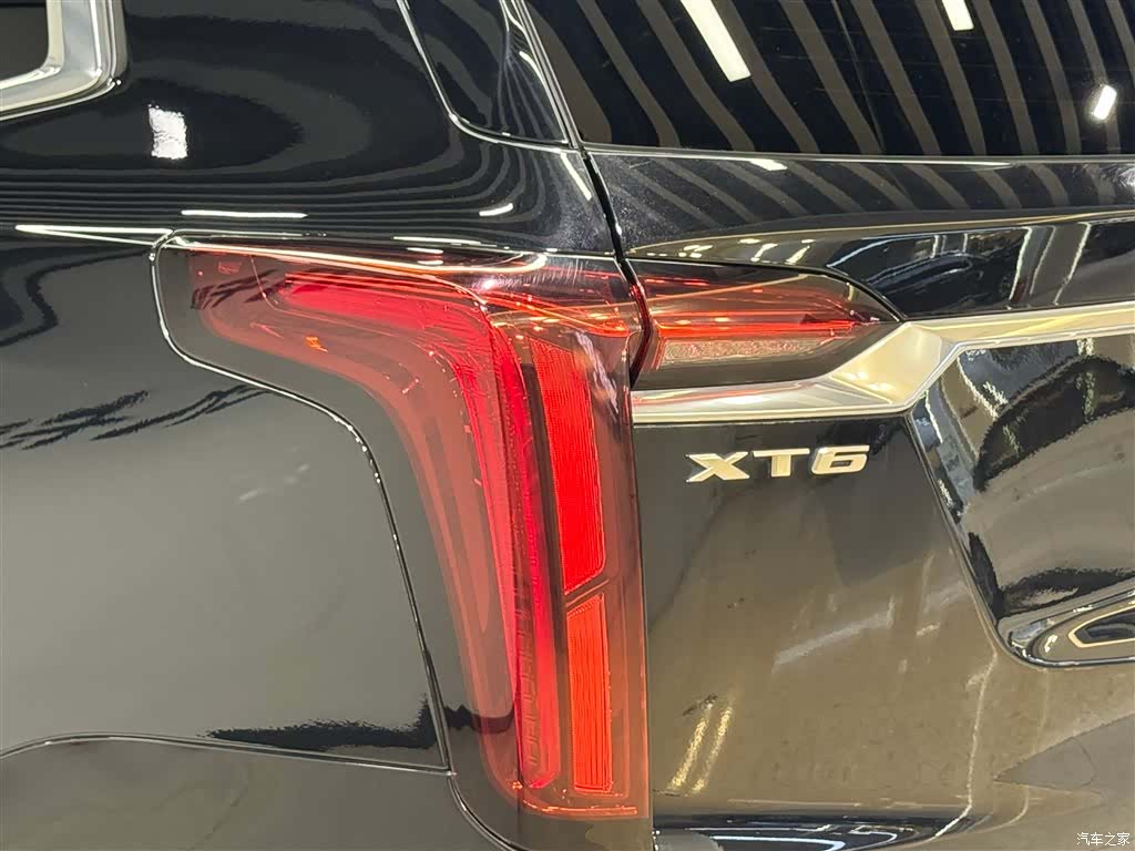 Cadillac XT6, 2022 9