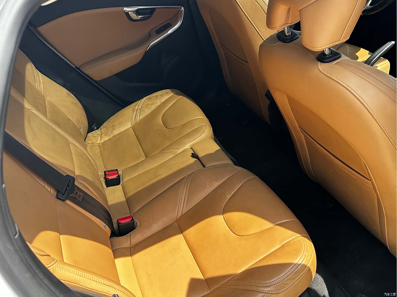 Volvo V40, 2019 15