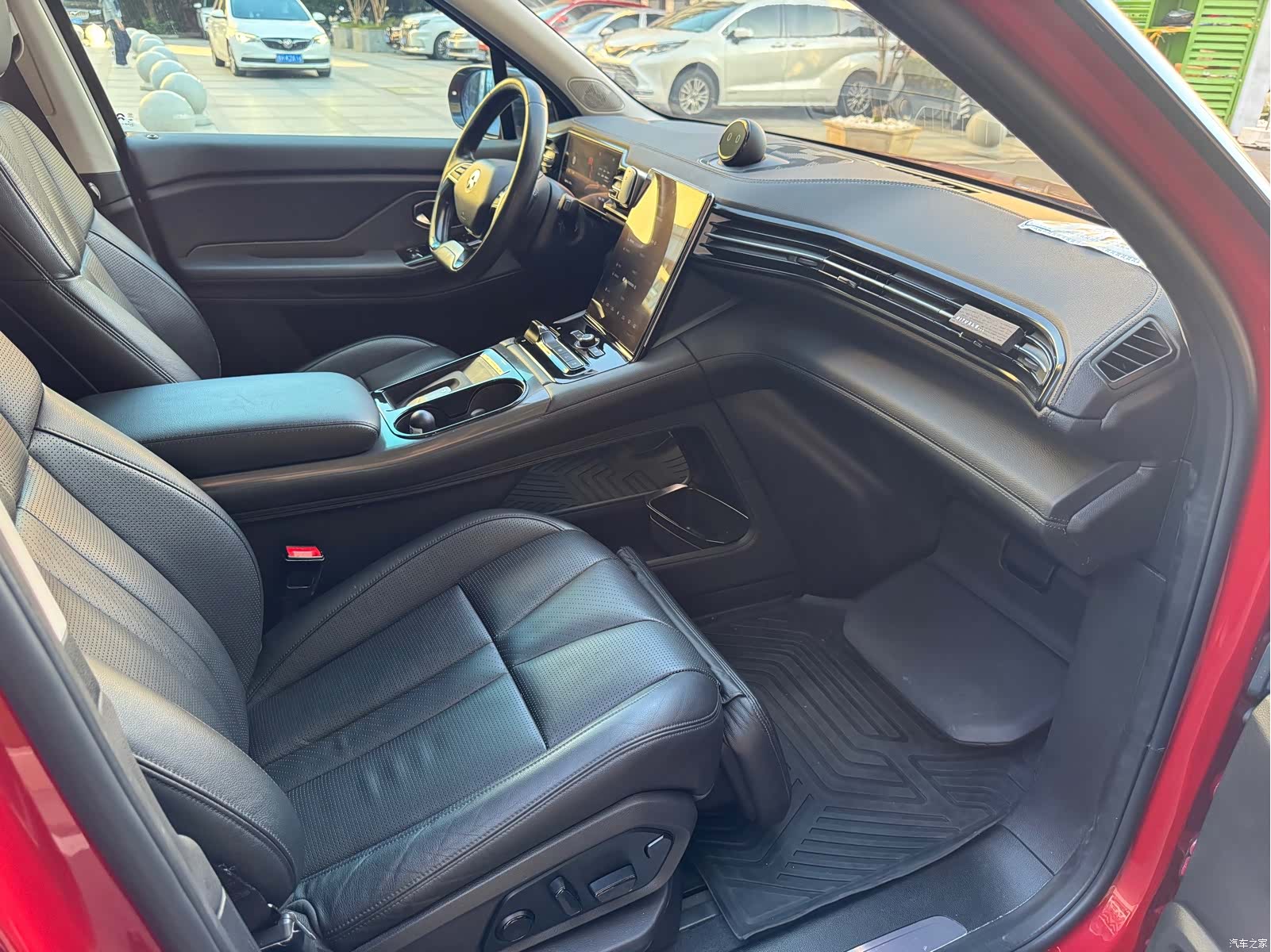NIO ES8, 2019 28