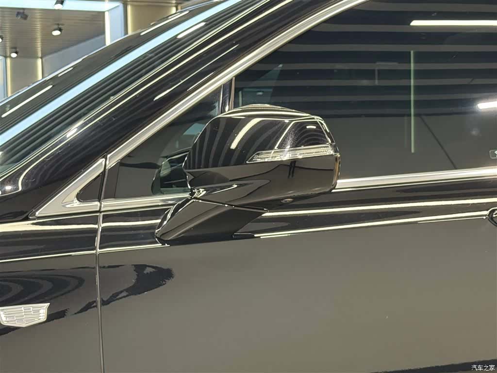 Cadillac XT6, 2022 13